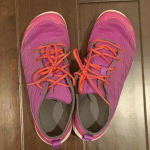 Women's Merrell Tennis Shoes Size 8